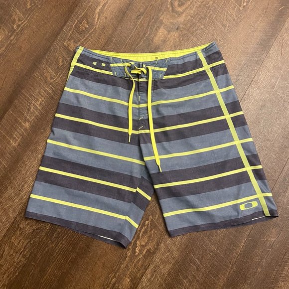 Oakley Hydrofuse Boardshorts - Size 32 - Picture 2 of 6
